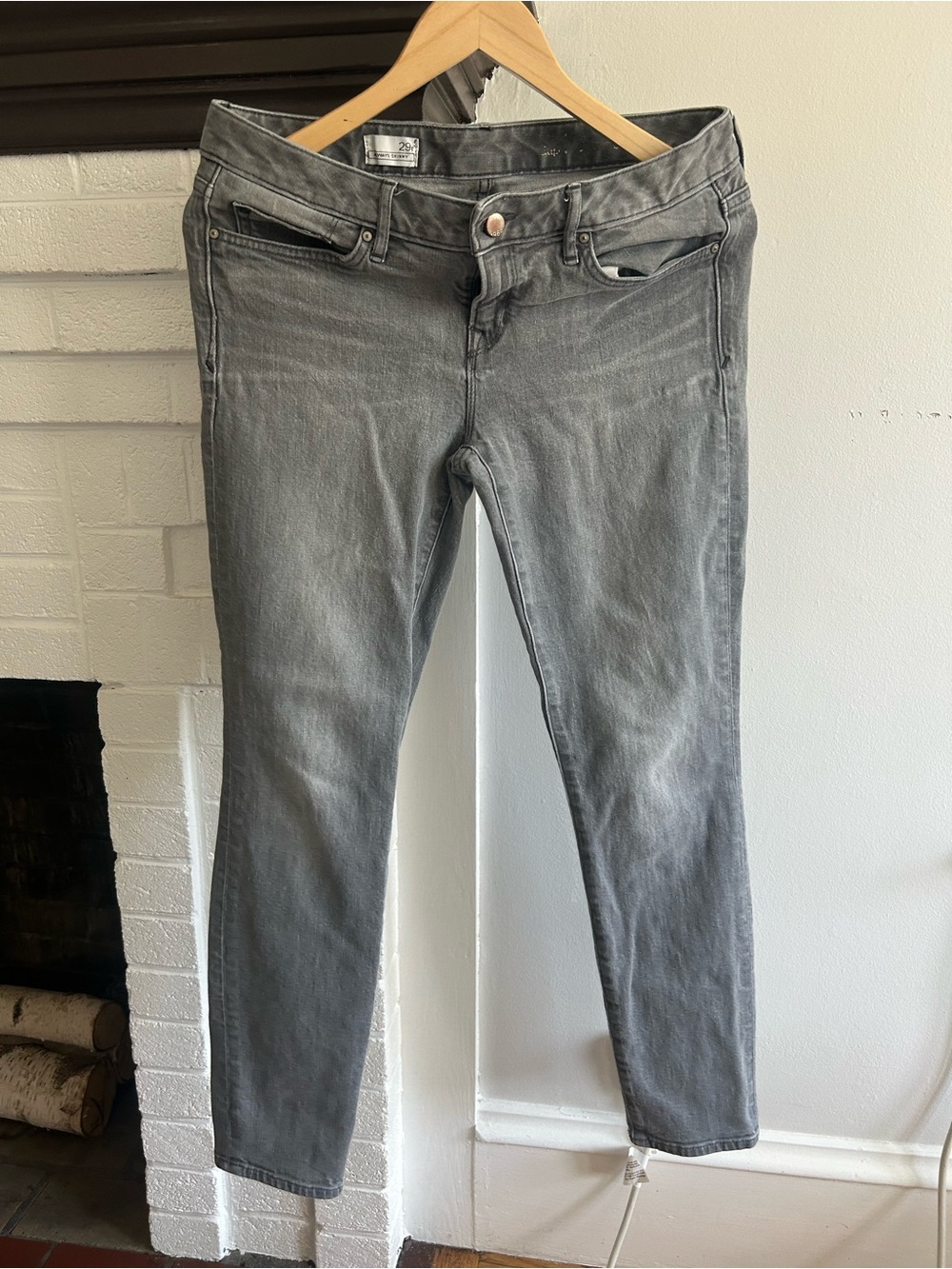 GAP Gray Women's Stretch Skinny Jeans - Classic Slim Fit